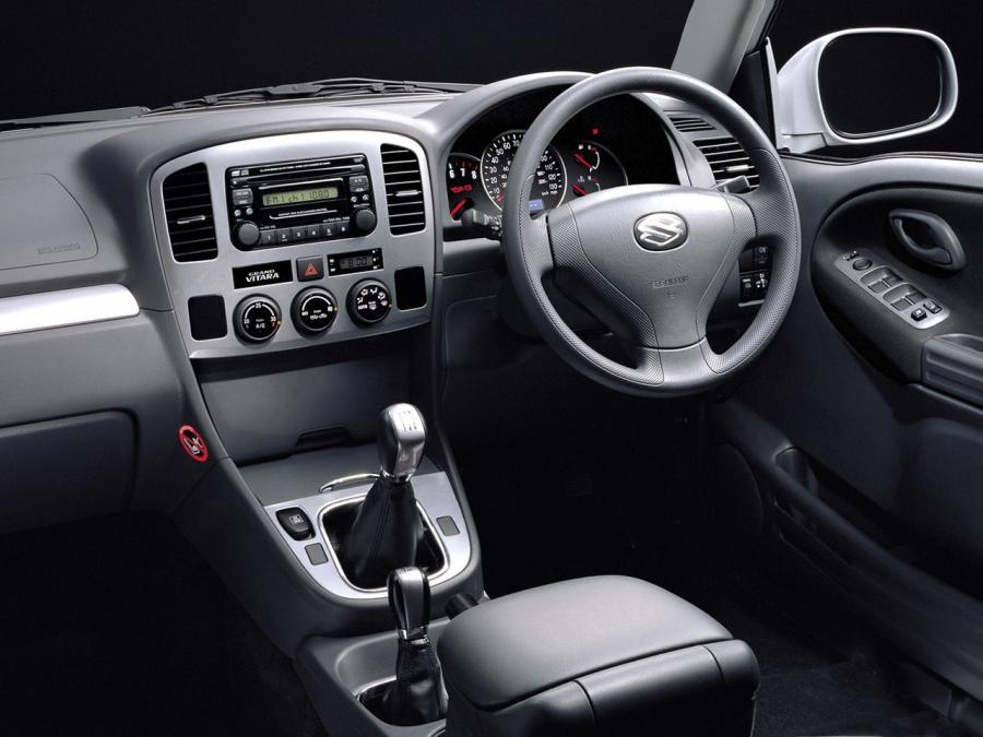  Suzuki Grand Vitara 5-Door 1998 года  (UK) (фото 4 из 4)